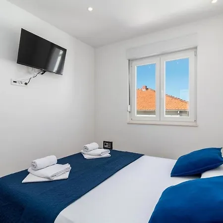 Family-friendly With Swimming Pool Mastrinka, Ciovo - 23984 Appartement