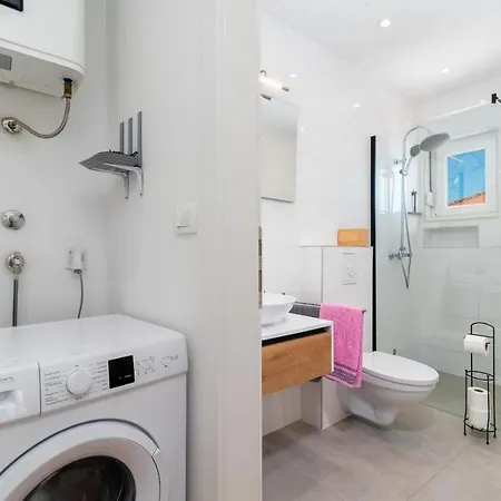 Appartement Family-friendly With Swimming Pool Mastrinka, Ciovo - 23984 *